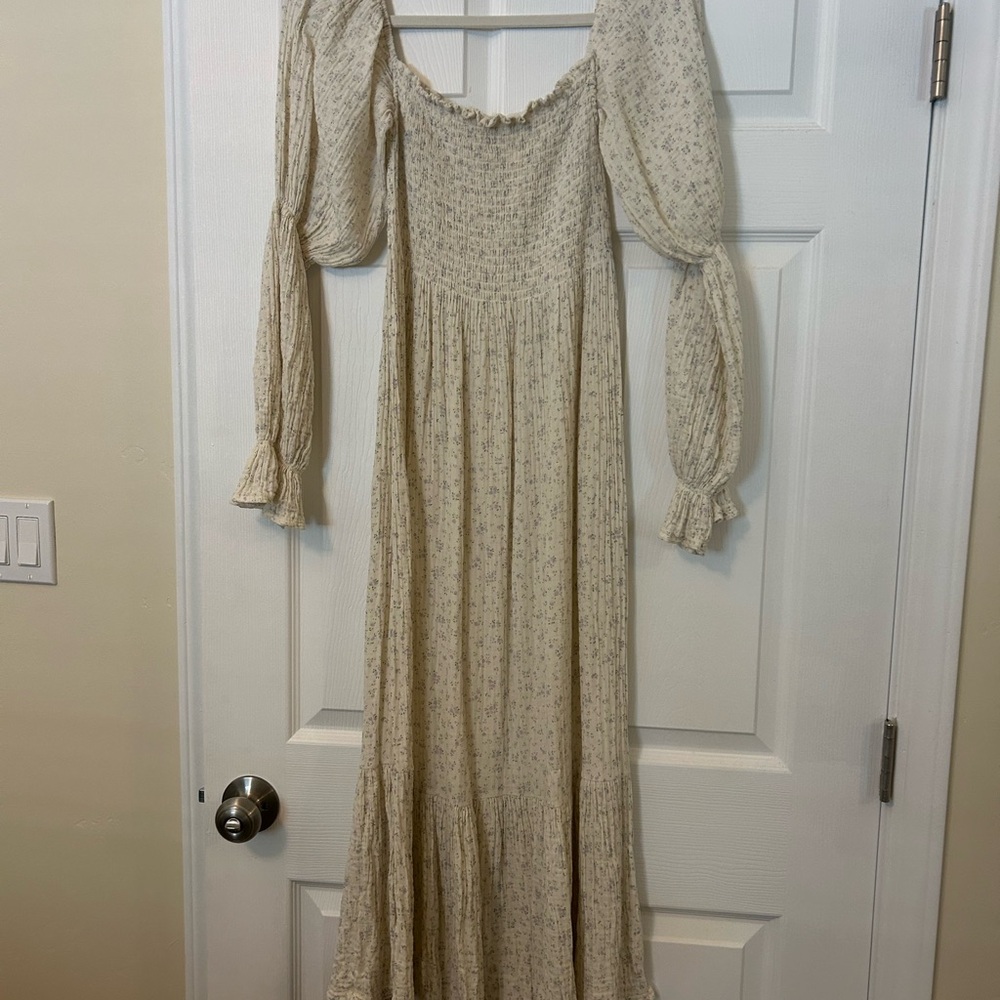 Elegant Cream Long Sleeve Maxi Dress